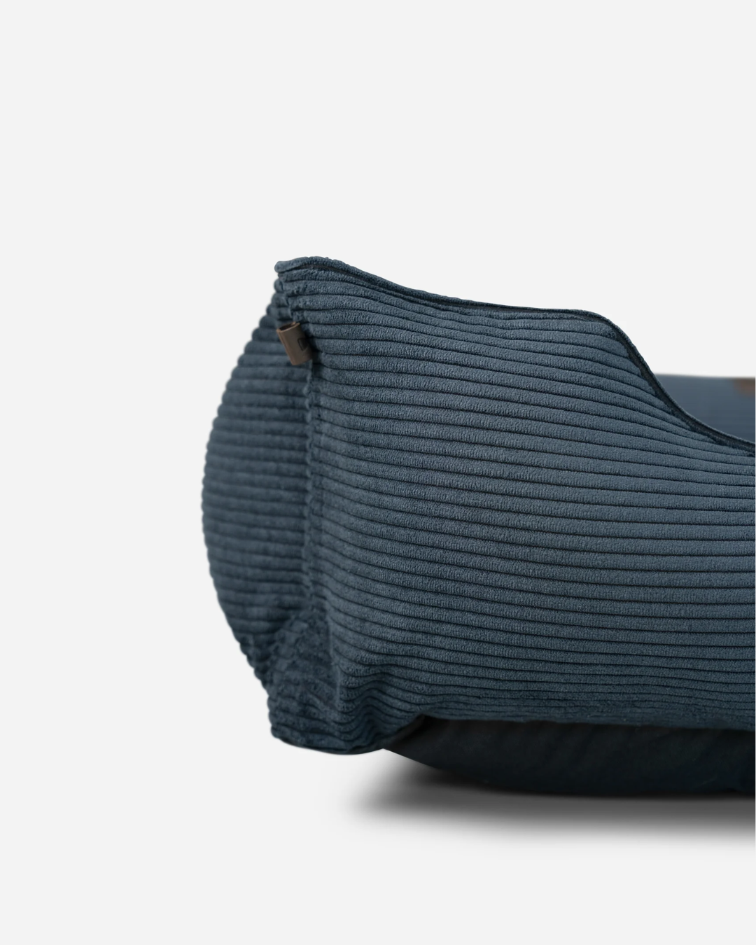 Chester & Lee | Fancy Corduroy Sleeper Dog Bed Graphite