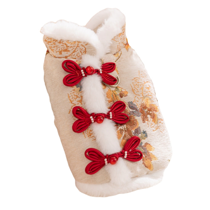 In Autumn And Winter, Cats Keep Warm. Chinese Style Of Wealth And Prosperity Bloom. New Year, Button-down Vests, Tang Suits, Little Dogs, Cotton-padded Clothes, And Pet Clothing