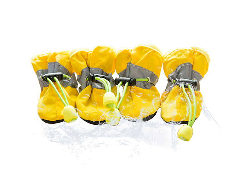Waterproof Reflective Dog Boots – Winter Warm Anti-Slip Pet Shoes with Adjustable Drawstring, for Small Dogs & Puppies (Set of 4)