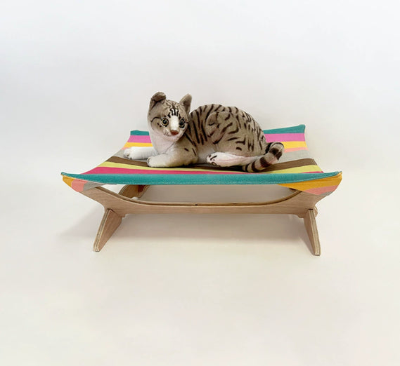 Dog Bed Cool-air DesignRaised Off The Ground To Prevent Rainbow Canvas Cat Bed