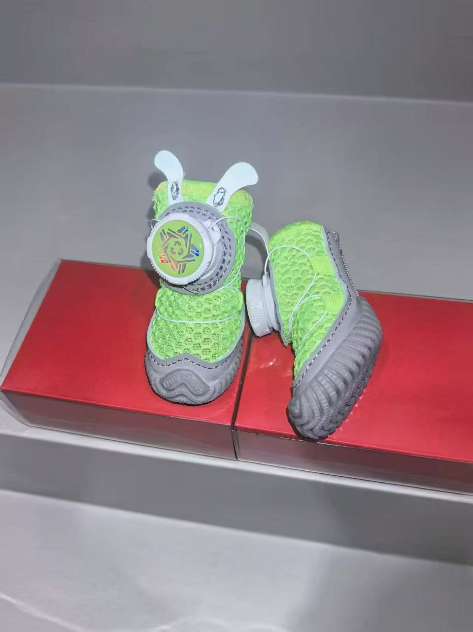 Pet Shoes, Mesh Fabric, Rotating Button, Small Dogs