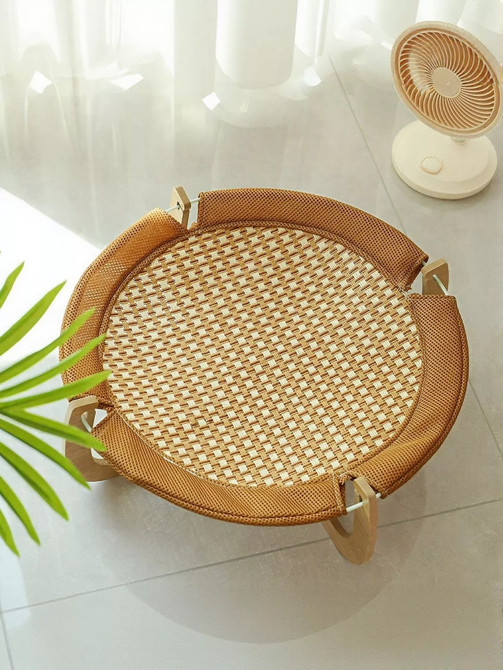Round Woven Elevated Pet Bed