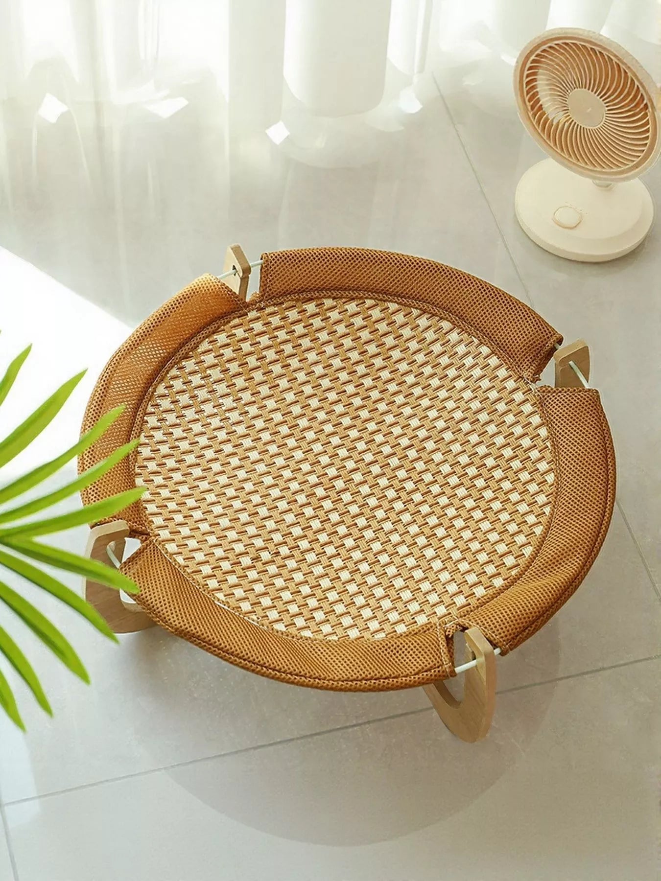 Round Woven Elevated Pet Bed