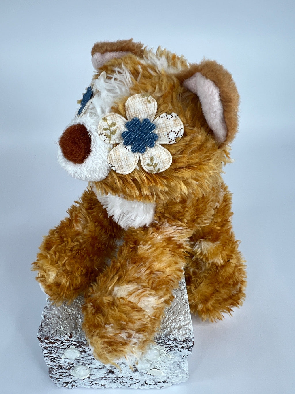 Small Stuffed SQUEAKY Dog & Puppy Toys / 10-30 lbs.