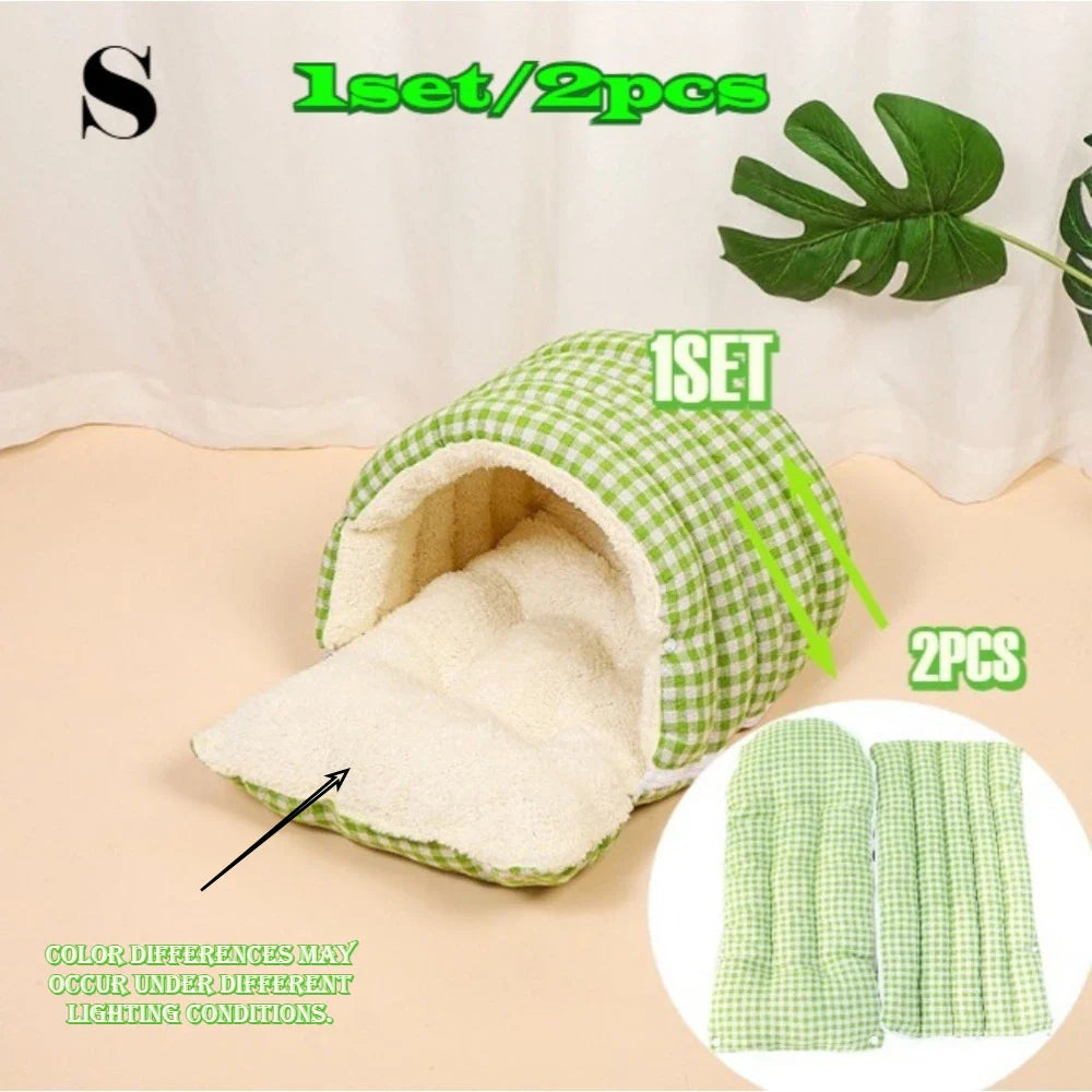 Large all-season cat house (including a warm winter bed) – with decorative panels and a fully enclosed comfortable sleeping bag.