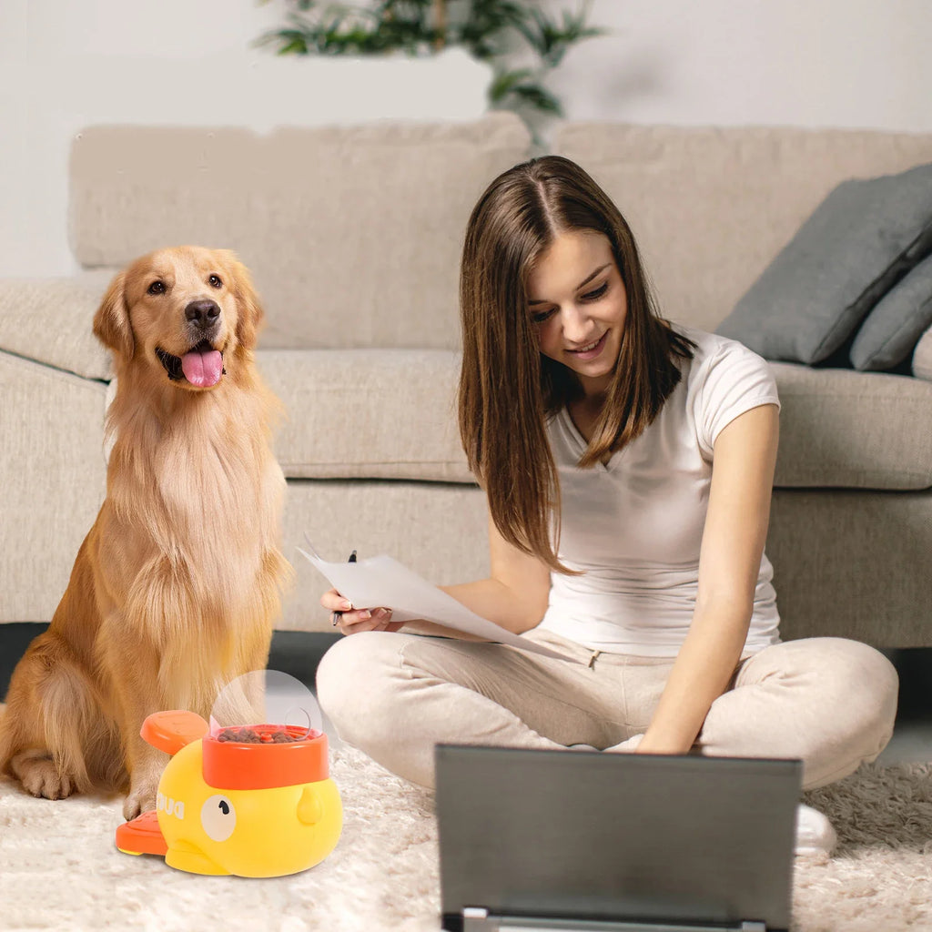 Little Yellow Duck Pet Treat Dispenser Interactive Food Leaking Toy for Cats Dogs Training Slow Feeder Auto Feeder Pet Supplies